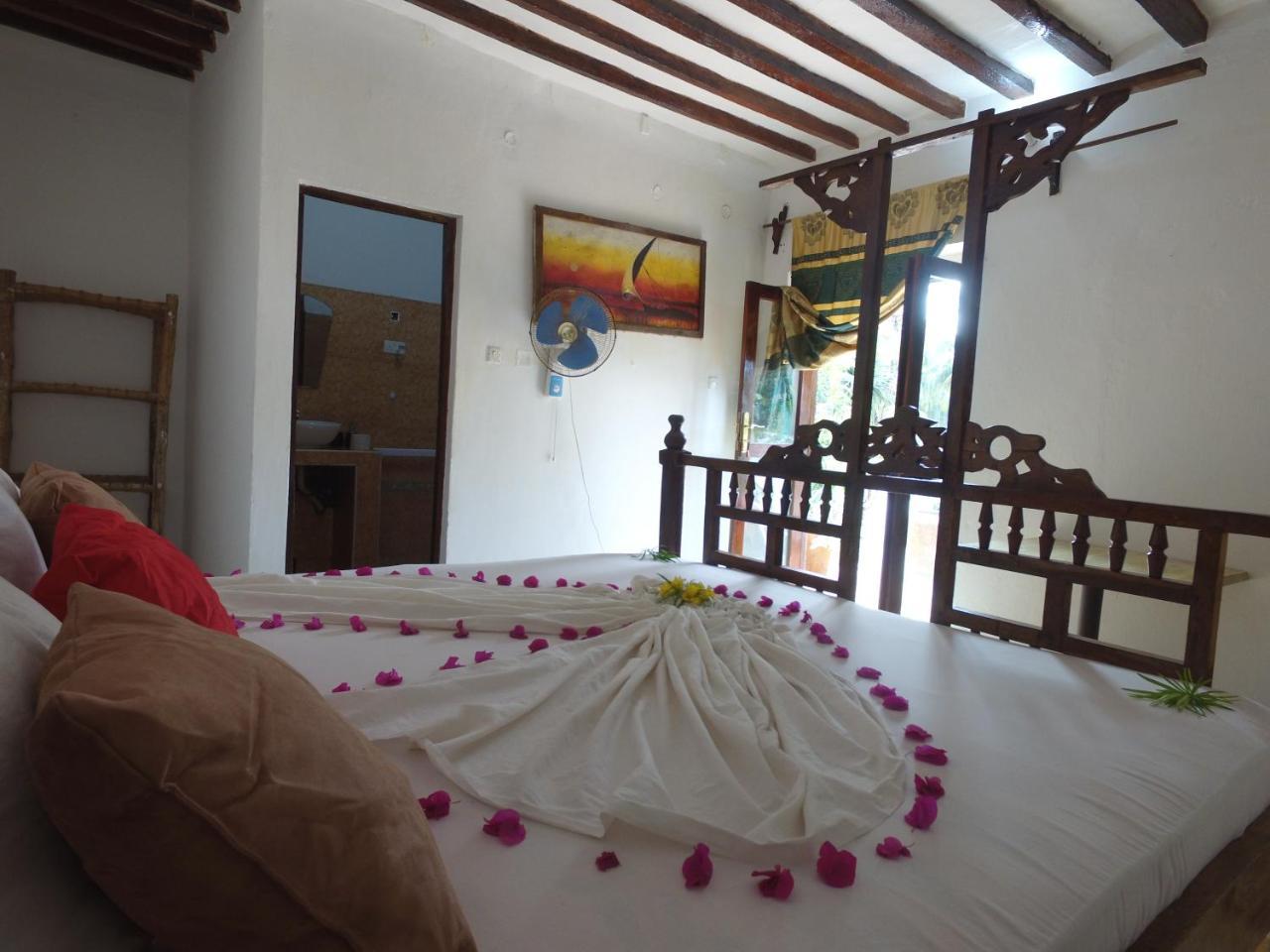 White Beach Hotel Zanzibar Paje Exteriér fotografie